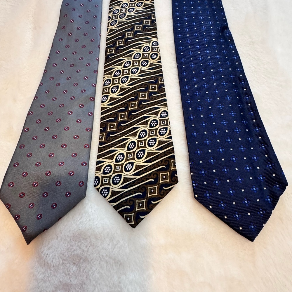 Versace, Christian Dior and Burberry bundle Geometric Tie - Picture 6 of 14